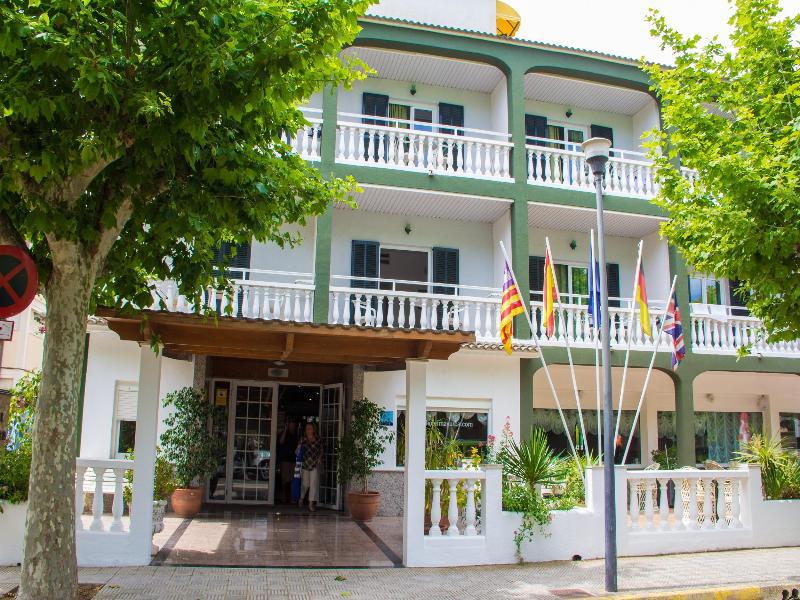 Universal Apartamentos Laguna Garden Canyamel  Extérieur photo