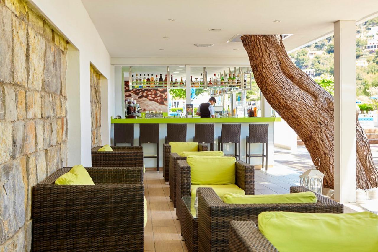Universal Apartamentos Laguna Garden Canyamel  Extérieur photo